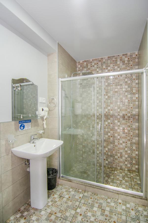 Hotel "Elesa Wera" Тбилиси Экстерьер фото