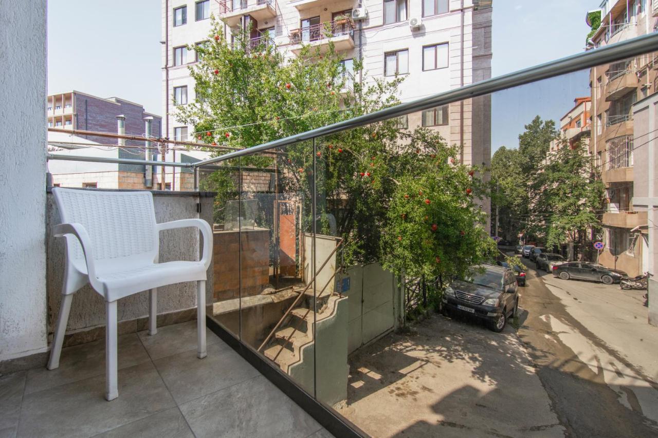 Hotel "Elesa Wera" Тбилиси Экстерьер фото