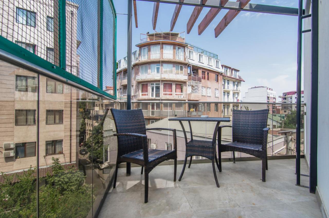 Hotel "Elesa Wera" Тбилиси Экстерьер фото